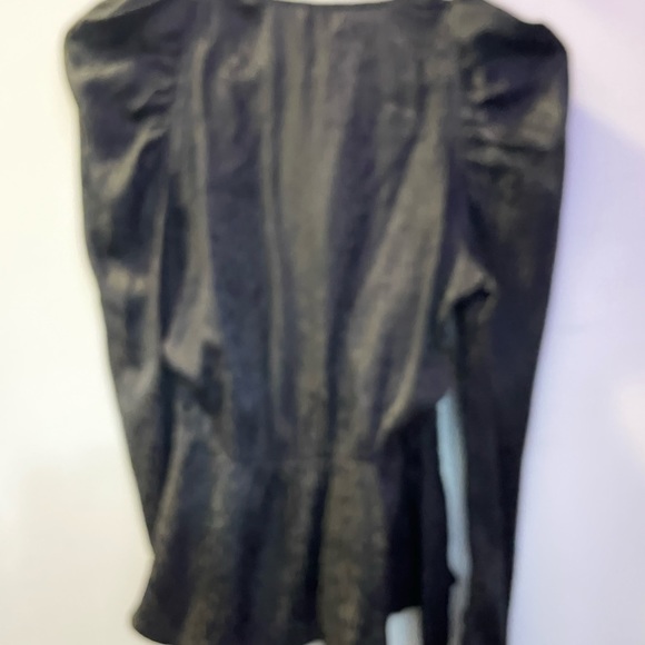 A.L.C. Black silk leopard wrap blouse plunge neck with tie xs designer - Picture 7 of 10